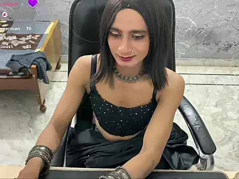 LuvLayla Шоу с уебкамера