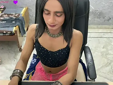 عرض كام LuvLayla
