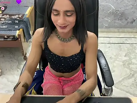 LuvLayla's Webcam Show