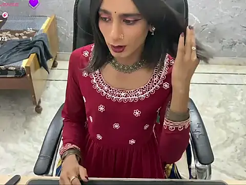 LuvLayla's Webcam Show