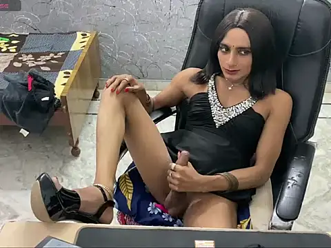 LuvLayla webcam show