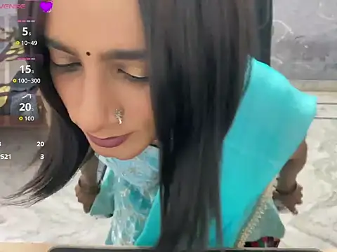 LuvLayla Show Webcam