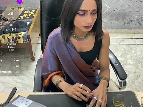 عرض كام LuvLayla