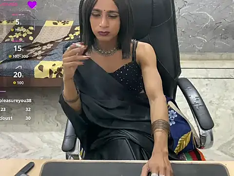 LuvLayla Pertunjukan Webcam