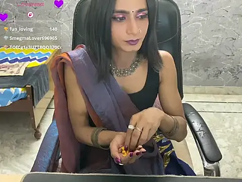 LuvLayla Show Webcam