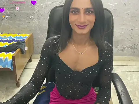 Вебкам-шоу LuvLayla