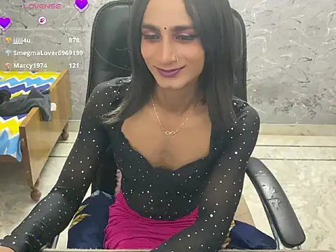 LuvLayla Show Webcam