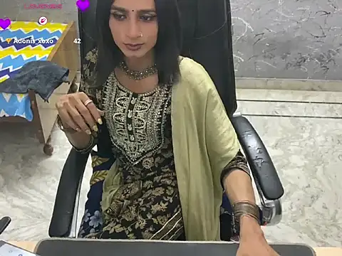 LuvLayla Webcam-Show