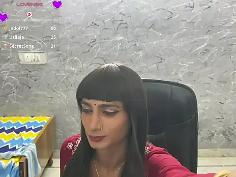 Pertunjukan Kamera Web LuvLayla