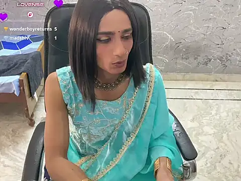 LuvLayla Show Webcam