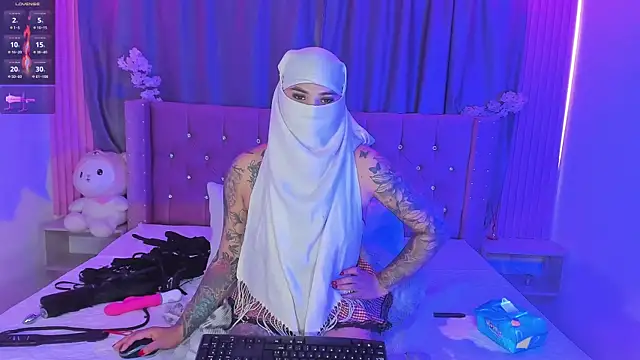 Nayla-Mouna Webcam-Show