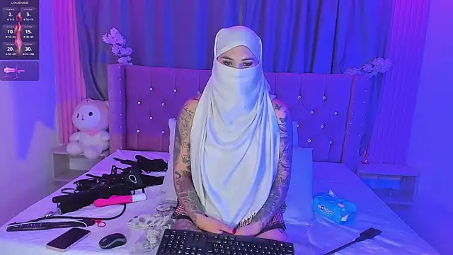 Nayla-Mouna Webcam show