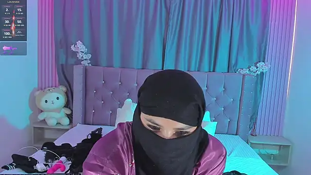 Živá chatovací místnost Nayla-Mouna