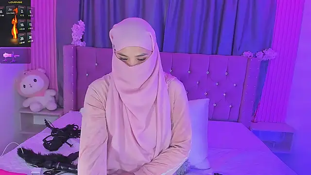 Nayla-Mouna 在線直播表演
