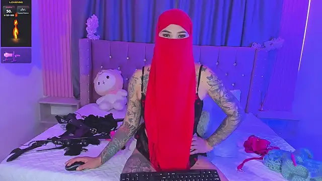 Nayla-Mouna's Webcam Show
