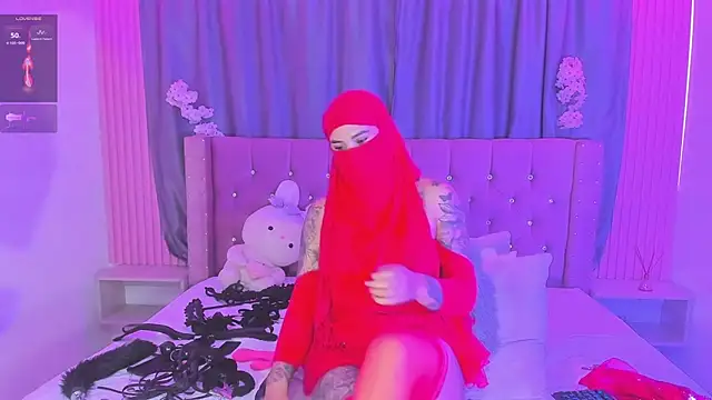 Nayla-Mouna 在線直播表演