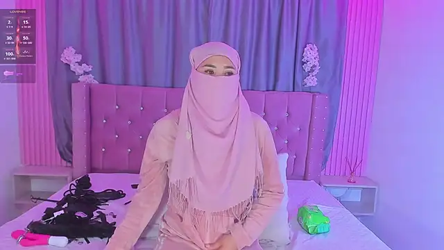 عرض كام Nayla-Mouna