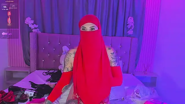 Nayla-Mouna 웹캠 쇼