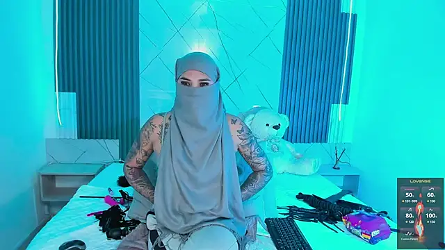 Nayla-Mouna Webcam show