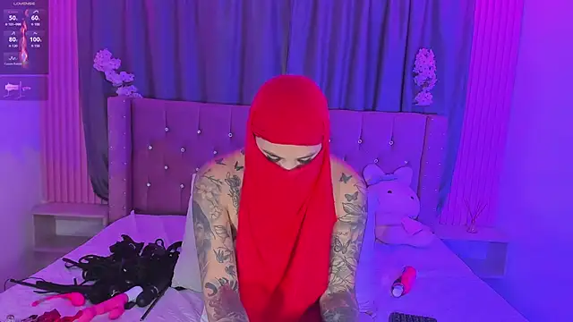 Nayla-Mouna's Webcam Show