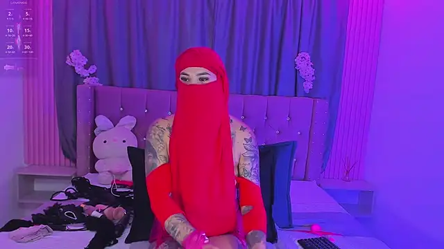 Nayla-Mouna's Webcam Show