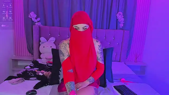 Nayla-Mouna's Webcam Show