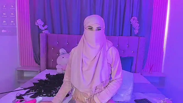Nayla-Mouna's Live Sex Cam Show