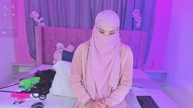 عرض كام Nayla-Mouna