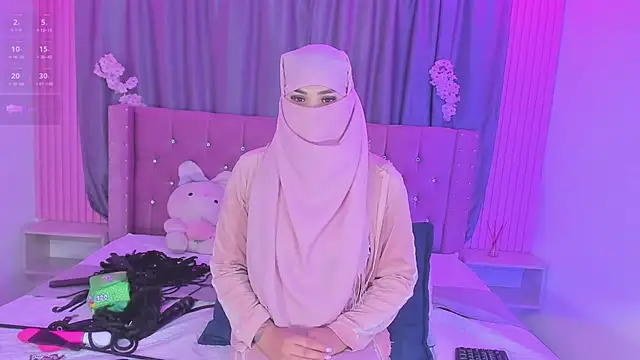 عرض كام Nayla-Mouna