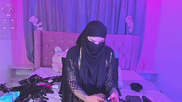 Nayla-Mouna 网络视讯表演