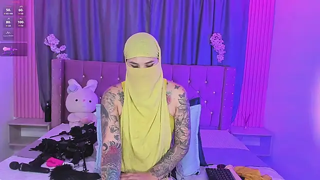Nayla-Mouna's Webcam Show