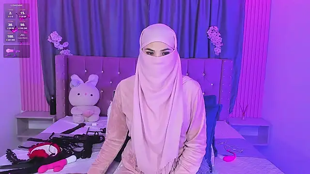 Nayla-Mouna's Webcam Show