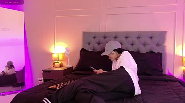 ALICESANDOVAL Live XXX-chat