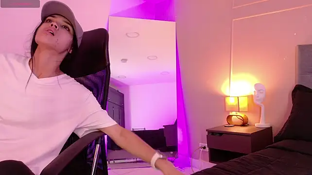 Živý XXX chat ALICESANDOVAL
