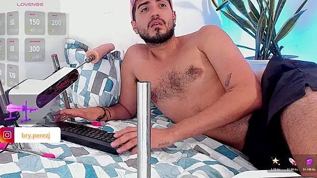 bryXonStorm Show in webcam
