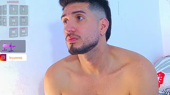 Show modela bryXonStorm na web-kameri