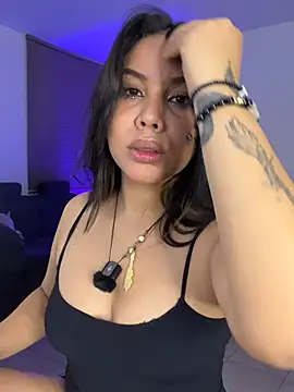 Živý XXX chat P_A_U_L_I_N_A_