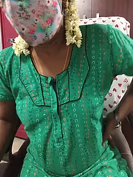 umashreetamil Show in webcam