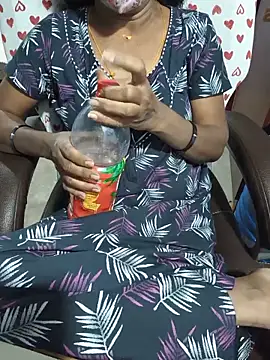 umashreetamil's Webcam Show