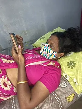 umashreetamil's Webcam Show