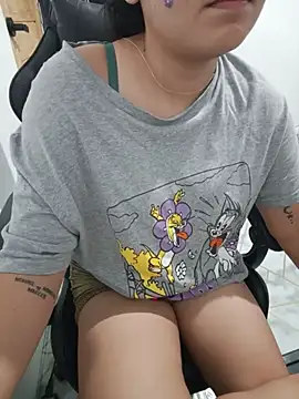 Živý XXX chat pretty_yesha