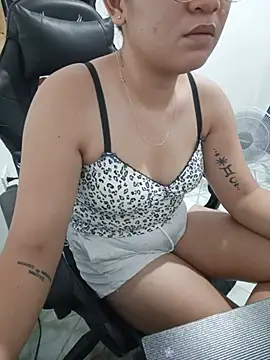 Chatroom XXX en direct de pretty_yesha