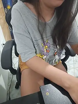 Chat +18 de pretty_yesha ao vivo