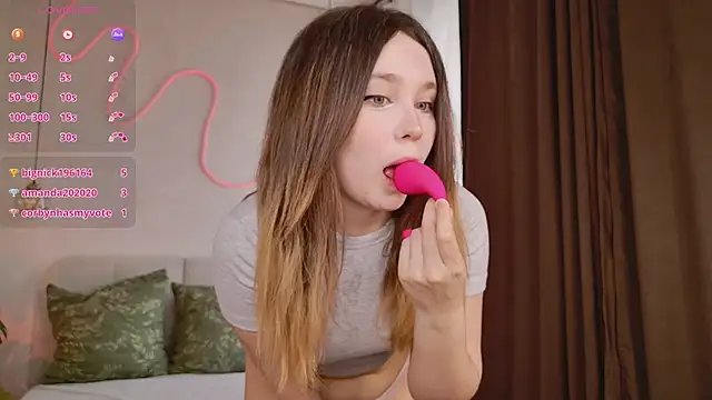 Lina_Glow Pertunjukan Webcam