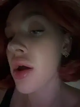 Chat XXX en directo de LittleFox___