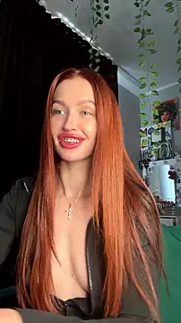 LittleFox___ Adlı Modelin Canlı XXX Sohbeti