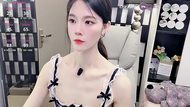 Yueyue-MM 网络视讯表演