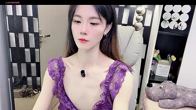 Yueyue-MM 网络视讯表演