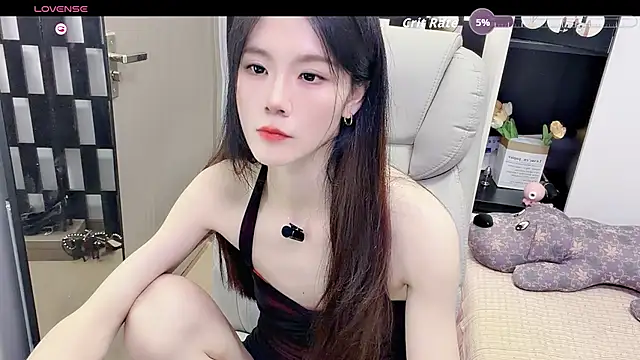 Yueyue-MM 网络视讯表演