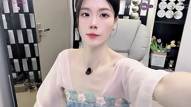 Yueyue-MM 在線直播表演